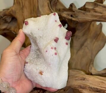 Gemstone Crystals Luc Yen CDQ117 4 Gemstone Crystals Luc Yen CDQ117 2