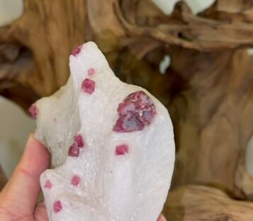 Gemstone Crystals Luc Yen CDQ117 3 Gemstone Crystals Luc Yen CDQ117 3