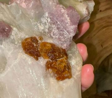 Gemstone Crystals Luc Yen CDQ122 2