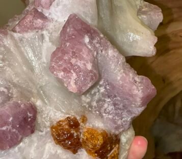 Gemstone Crystals Luc Yen CDQ134 2