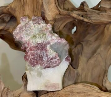 Gemstone Crystals Luc Yen CDQ134