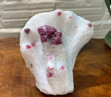 Gemstone Crystals Luc Yen CDQ40