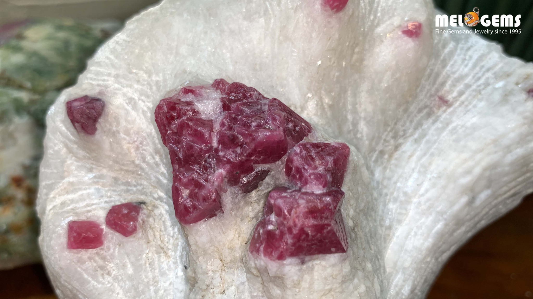 Gemstone Crystals Luc Yen CDQ40 2