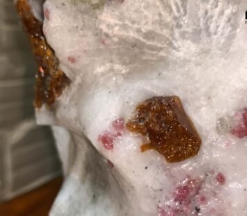 Gemstone Crystals Luc Yen CDQ44 4