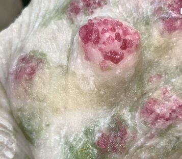 Gemstone Crystals Luc Yen CDQ45 3