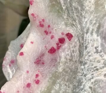 Gemstone Crystals Luc Yen CDQ49 3