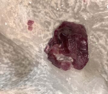 Gemstone Crystals Luc Yen CDQ50 4 Gemstone Crystals Luc Yen CDQ50 3