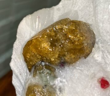 Gemstone Crystals Luc Yen CDQ53 2