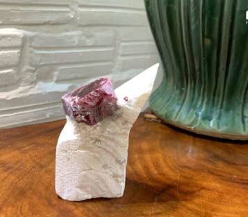 Gemstone Crystals Luc Yen CDQ55