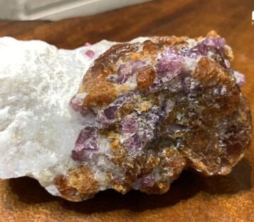 Gemstone Crystals Luc Yen CDQ56