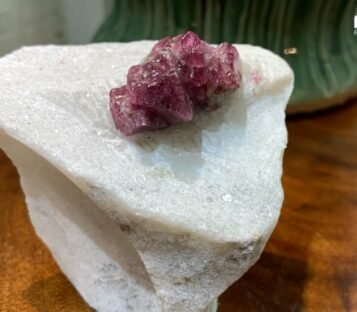 Gemstone Crystals Luc Yen CDQ62