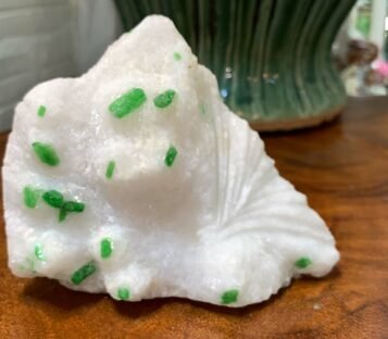 Gemstone Crystals Luc Yen CDQ64