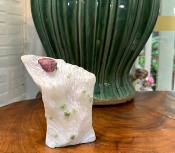 Gemstone Crystals Luc Yen CDQ65