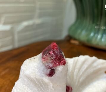 Gemstone Crystals Luc Yen CDQ72 2