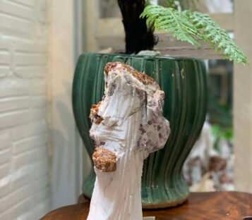 Gemstone Crystals Luc Yen CDQ79 4 Gemstone Crystals Luc Yen CDQ79 3