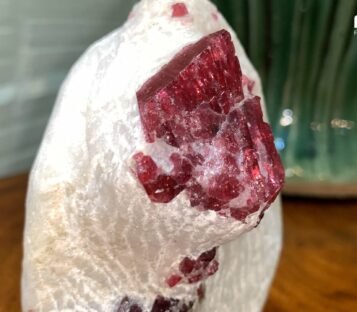 Gemstone Crystals Luc Yen CDQ84 4