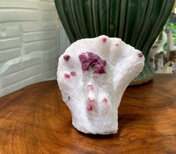 Gemstone Crystals Luc Yen CDQ85