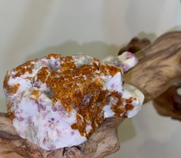 Gemstone Crystals Luc Yen CDQ87