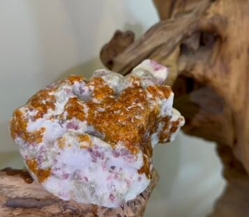 Gemstone Crystals Luc Yen CDQ87 2