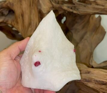 Gemstone Crystals Luc Yen CDQ88