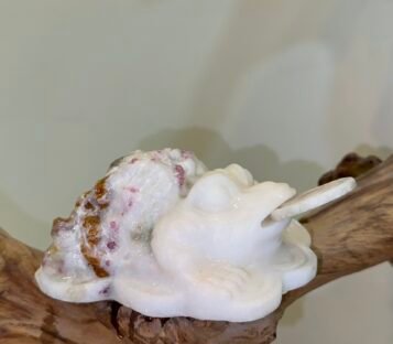 Gemstone Crystals Luc Yen CDQ95