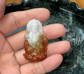 Natural Jade Loving Kindness Guanyin Statue TPT46