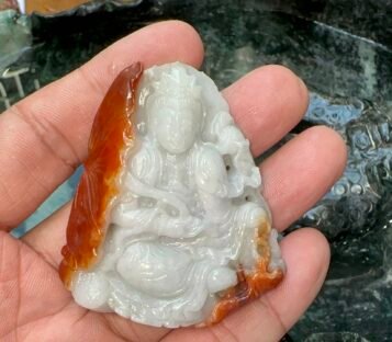 Natural Jade Loving Kindness Guanyin Statue  TPT50