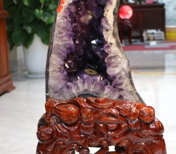 Natural Amethyst Cave Unpolished Shell 37,3kg HTA0001
