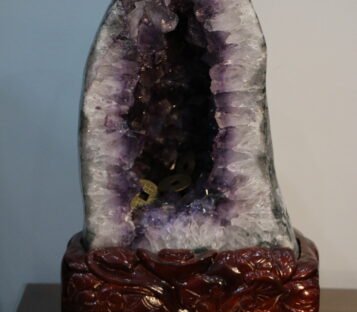 Natural Amethyst Cave Unpolished Shell HTA0004