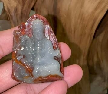 Natural Jade Loving Kindness Quan Yin CTHQA01