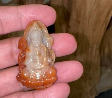 Natural Jade Loving Kindness Quan Yin CTHQA02 2