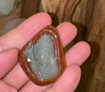 Natural Jade Loving Kindness Quan Yin CTHQA05