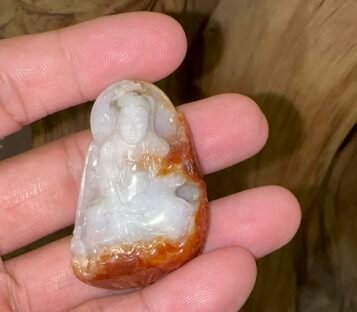 Natural Jade Loving Kindness Quan YinCTHQA03 2