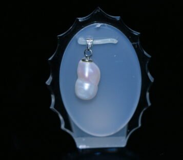 Natural Pearl With Silver Pendant MD006