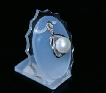 Natural Pearl With Silver Pendant MD008