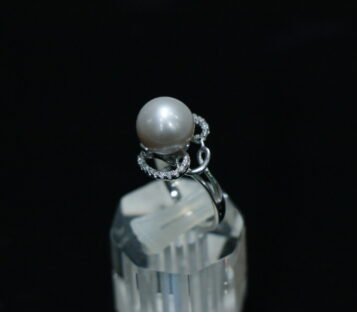 Natural Pearl With Silver Ring NB002