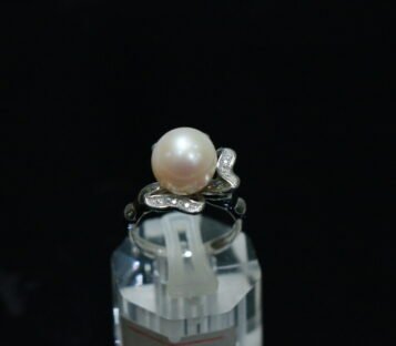 Natural Pearl With Silver Ring NB008