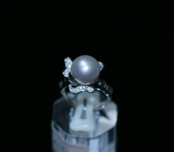Natural Pearl With Silver Ring NB014