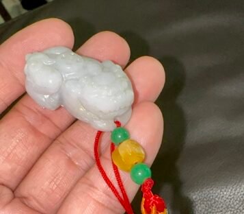 Feng Shui Wealthy Good Luck Attract Pixiu Jade TCT33 3 TCT33 3 rotated