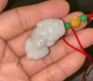 Feng Shui Wealthy Good Luck Attract Pixiu Jade TCT33