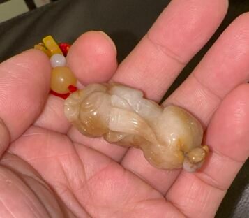 Feng Shui Wealthy Good Luck Attract Pixiu Jade TCT39