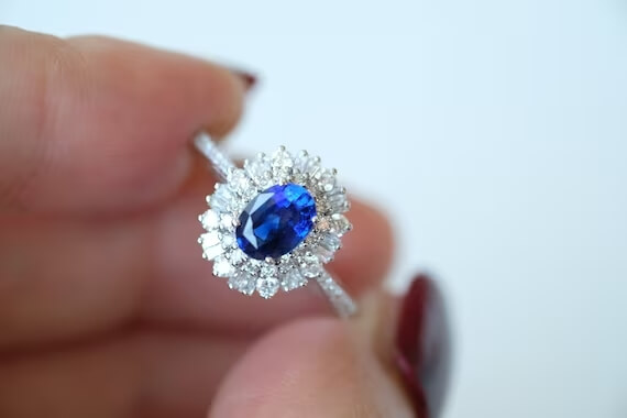 Beautiful Sapphire Engagement Rings for Women 6 Complementary Metals for Sapphire Engagement Rings