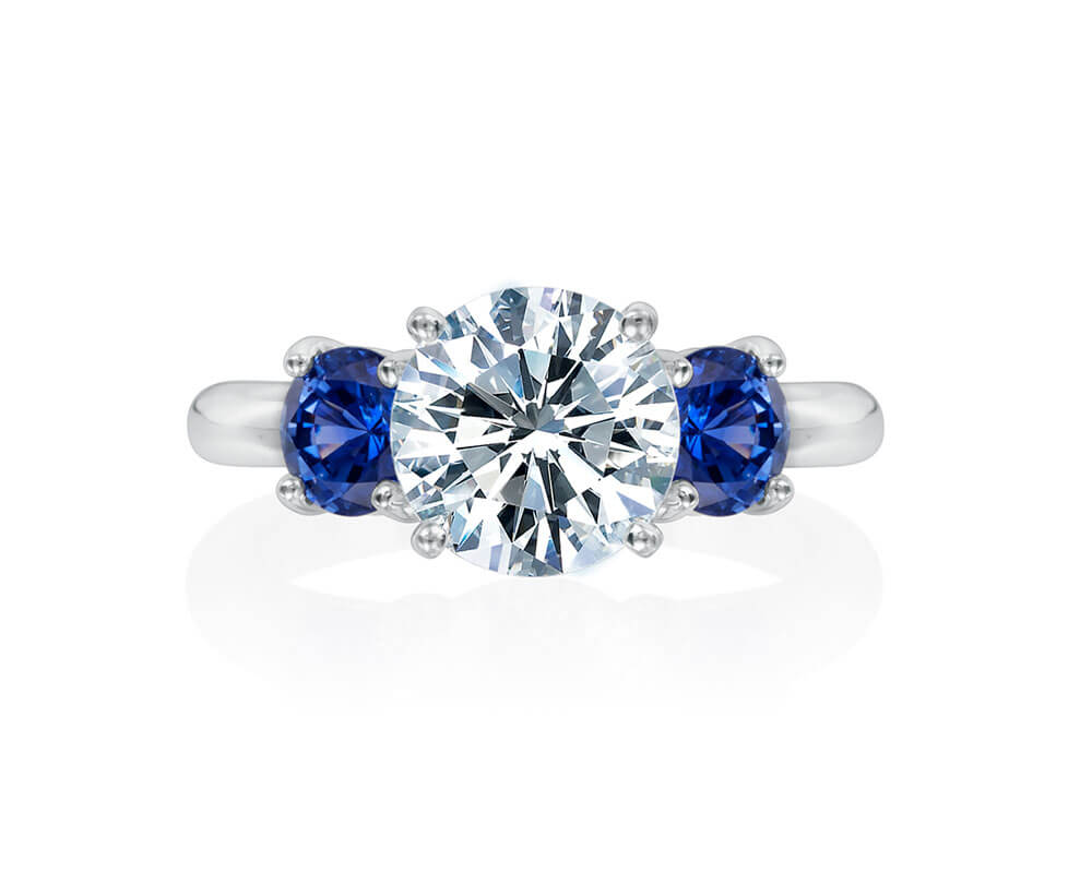 Elegant Diamond and Sapphire Ring 1 Physical Characteristics