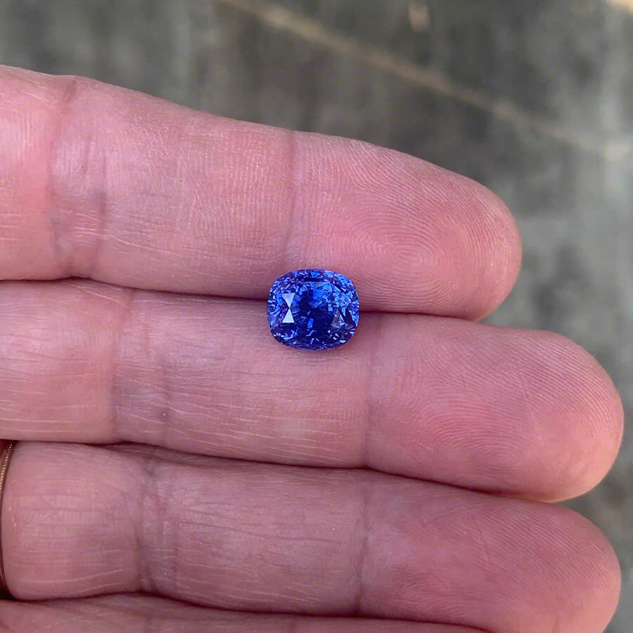 Beautiful Ceylon Sapphire Engagement Rings 2 What is Ceylon Sapphire?