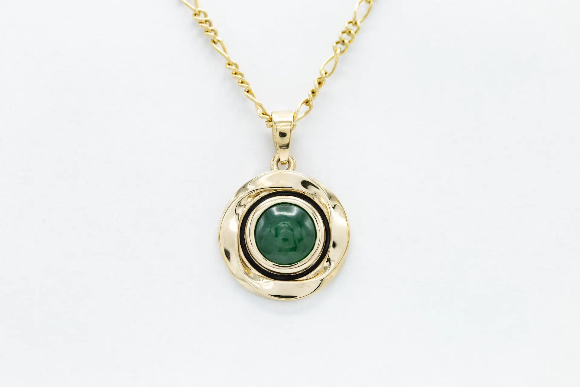 32 different green gemstones and their suitability for engagement rings 32 different green gemstones and their suitability for engagement rings