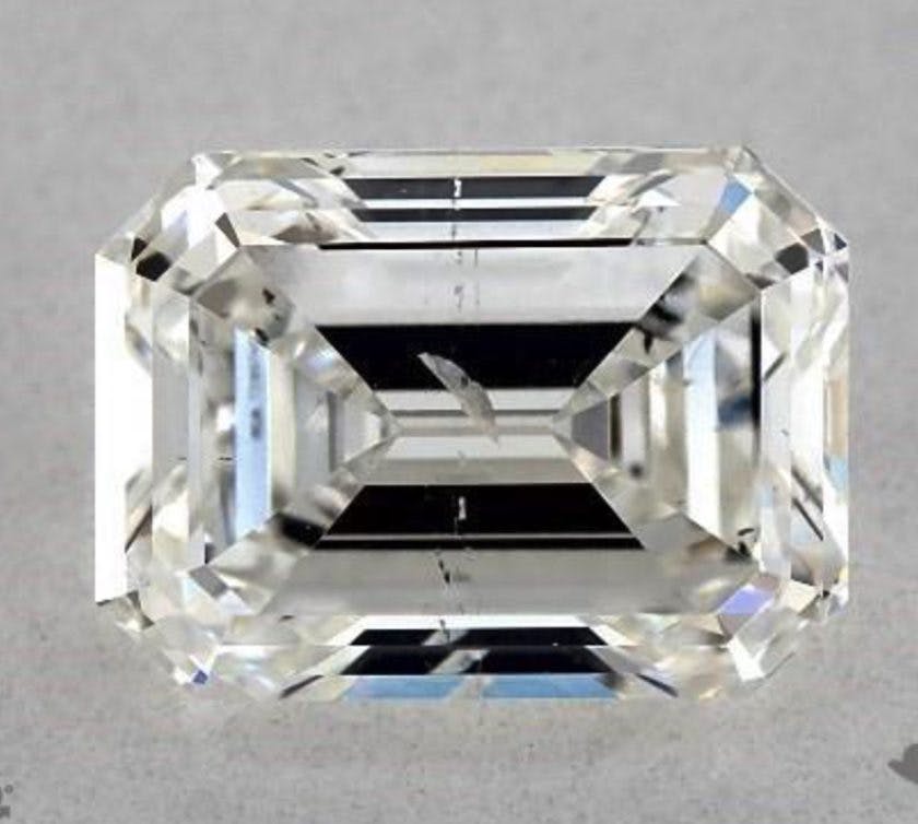 A VVS2 clarity diamond is considered to be at the high end of the clarity scale 7 choosing the right clarity grade is an i1 diamond worth it 2