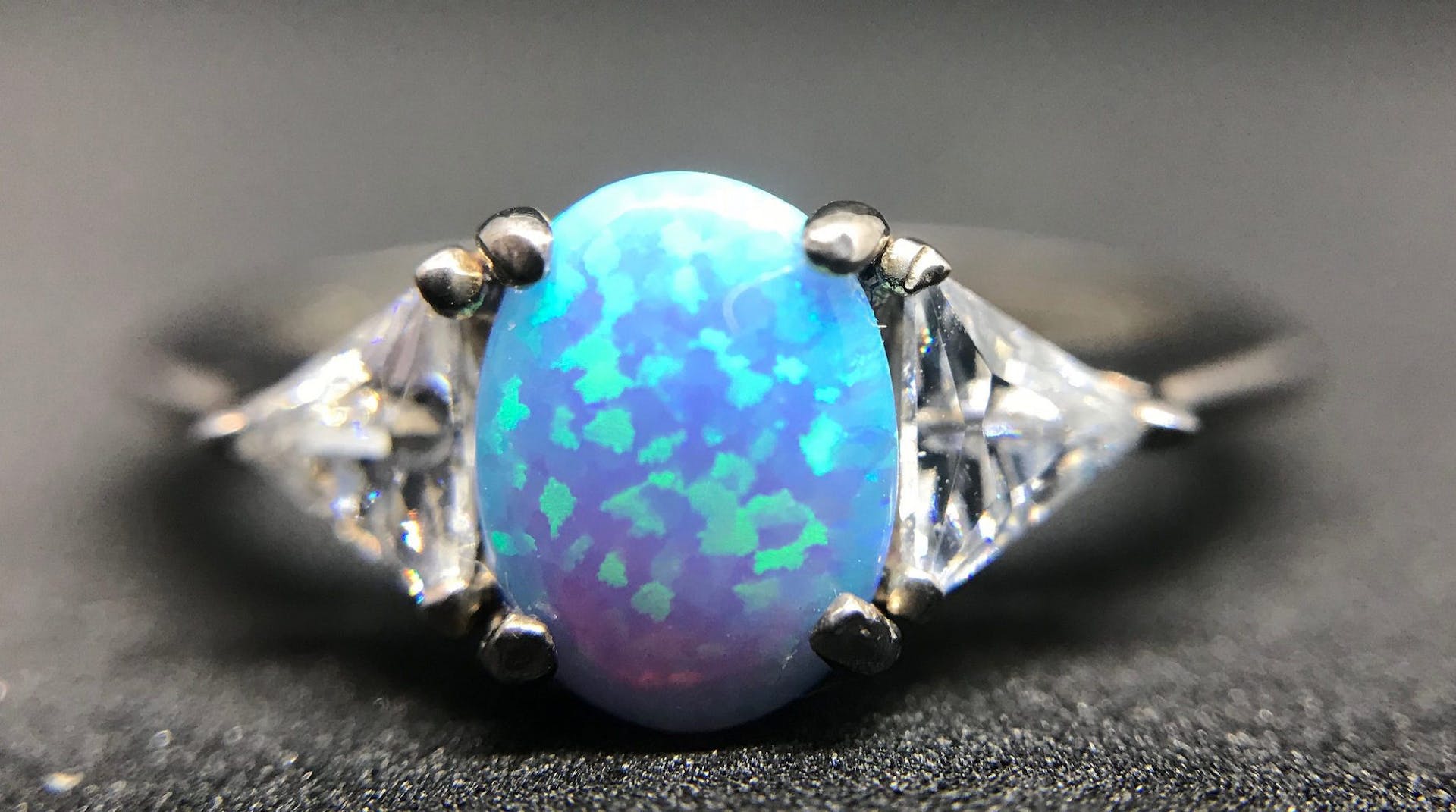 Distinguishing synthetic opal types Distinguishing synthetic opal types