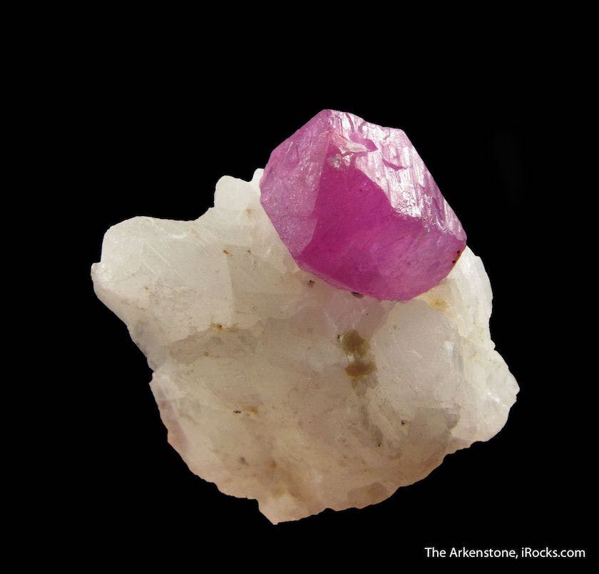 Do Natural Rubies Fluoresce? 1 do natural rubies fluoresce 4