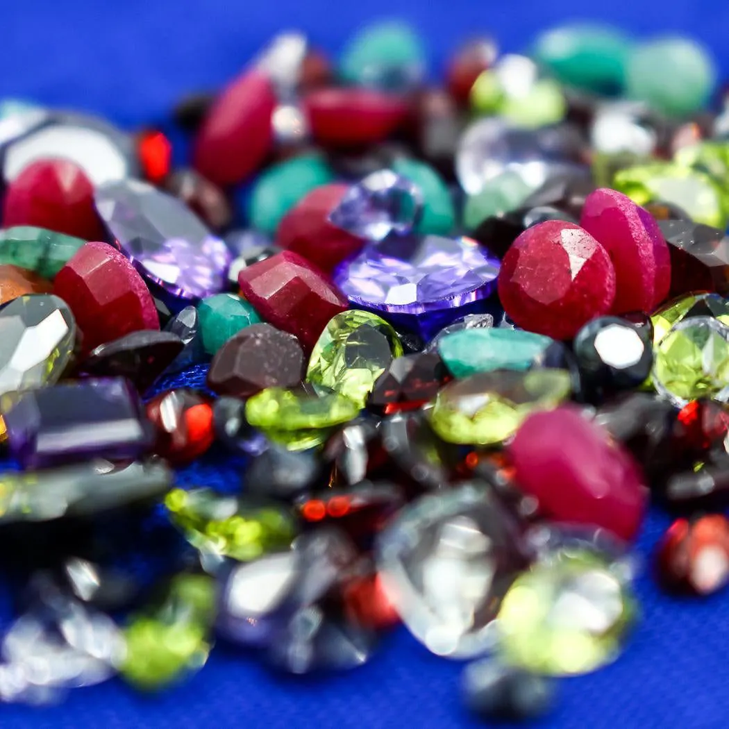 Do Natural Rubies Fluoresce? Do Natural Rubies Fluoresce?