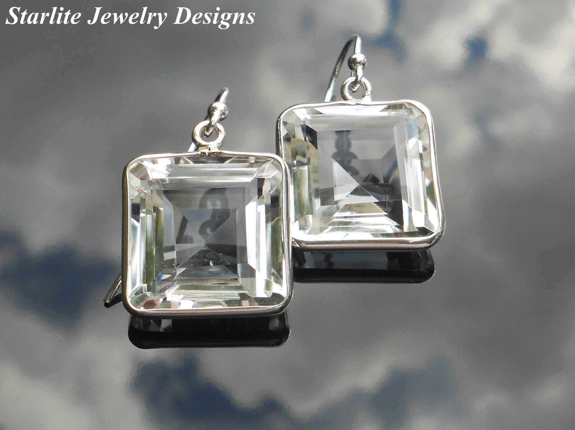Exploring Diamond Alternatives: Lab-made Diamonds, Moissanite, Cubic Zirconia, and More Exploring Diamond Alternatives: Lab-made Diamonds, Moissanite, Cubic Zirconia, and More